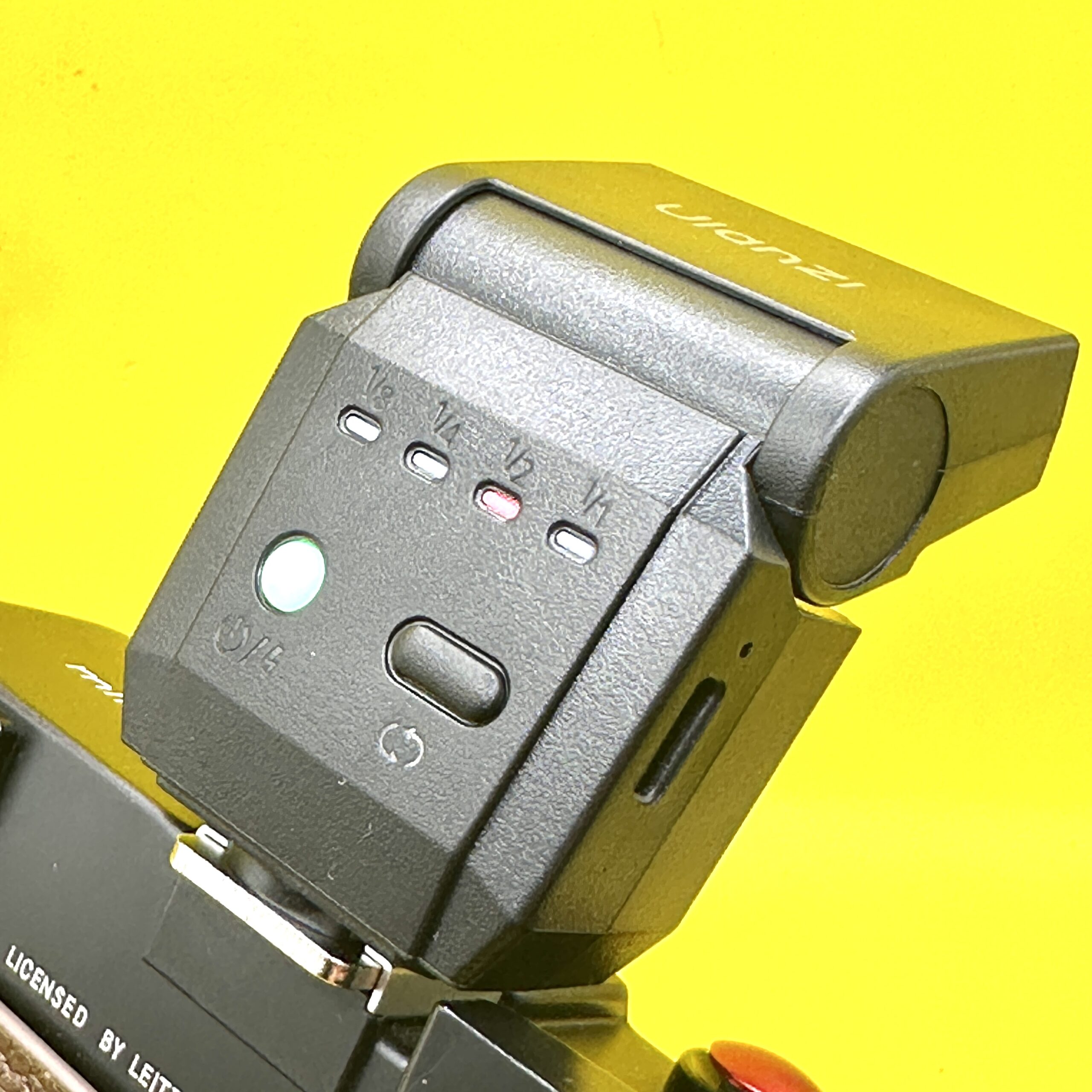 Compact Bounce Flash with LED, 6500K – Great for Fuji, Sony, Leica M Shooters - Image 8