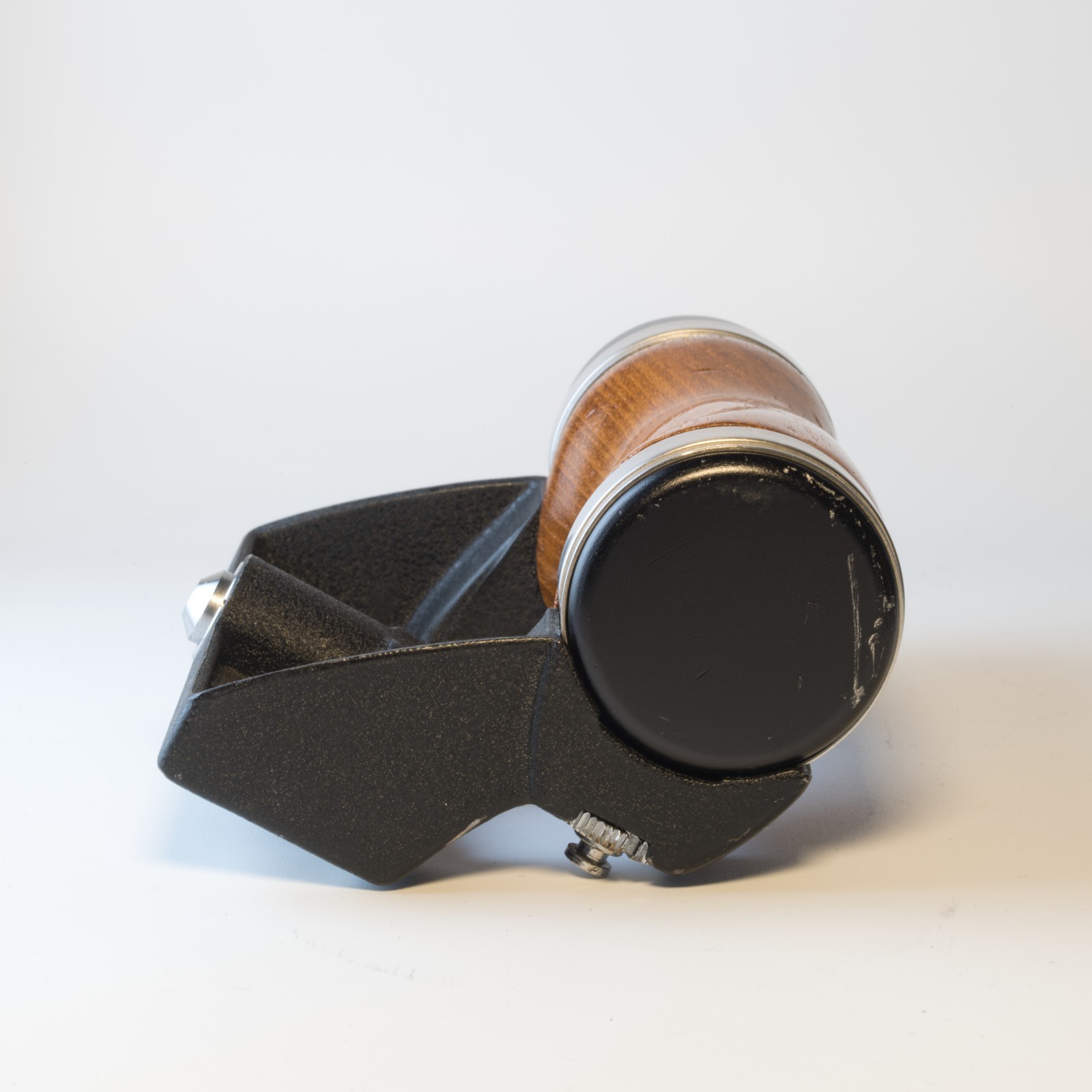 Pentax 6x7 wooden grip - Image 3